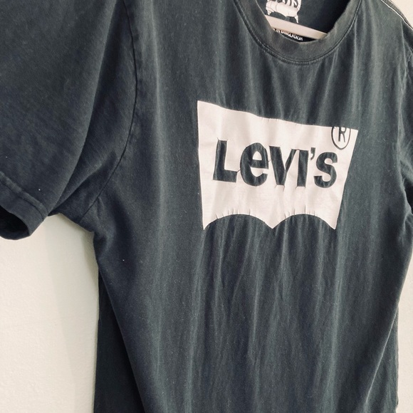 Levi’s logo black tee Youth XL - Picture 2 of 4
